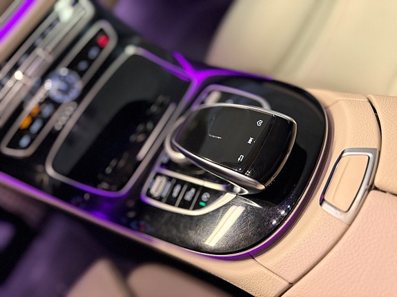 Mercedes-Benz E220 d 15 of 16