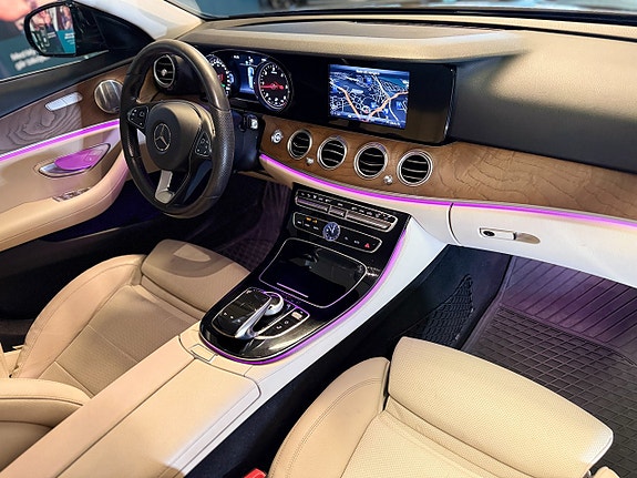 Mercedes-Benz E220 d 10 of 16