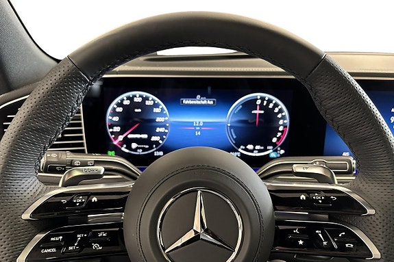 Mercedes-Benz GLE53 10 of 28