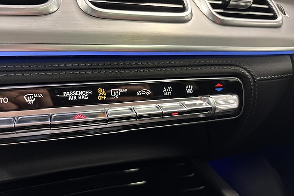 Mercedes-Benz GLE53 24 of 28