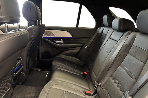 Mercedes-Benz GLE53 11 of 28