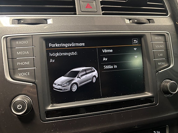 Volkswagen Golf Alltrack 14 of 19
