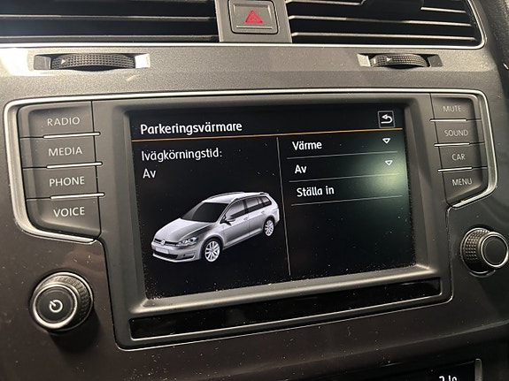 Volkswagen Golf Alltrack 14 of 19