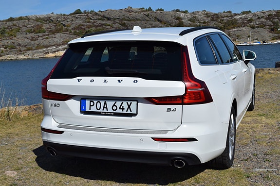 Volvo V60 7 of 14
