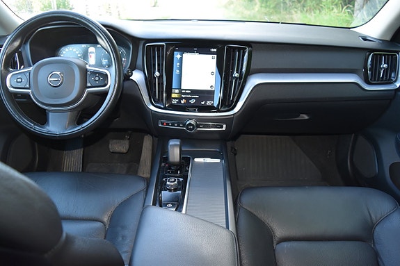 Volvo V60 10 of 14