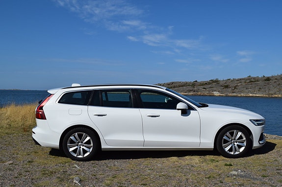 Volvo V60 3 of 14