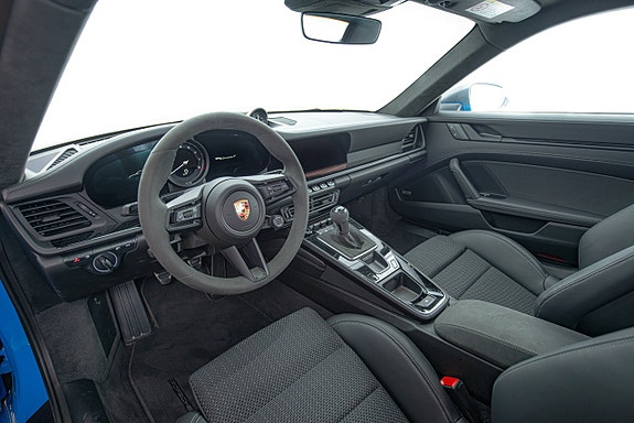 Porsche 911 Carrera T 10 of 30