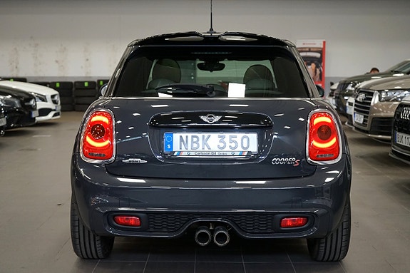 MINI Cooper S 5 of 23