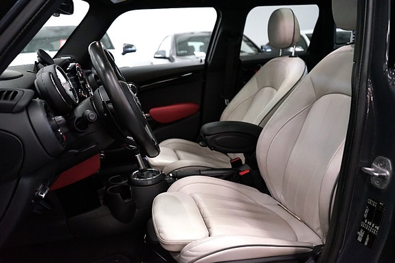 MINI Cooper S 20 of 23