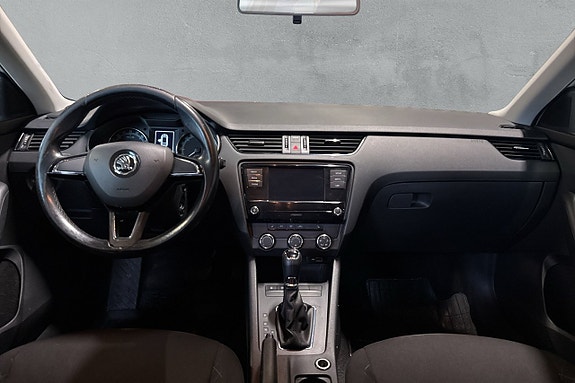 Skoda Octavia 14 of 17