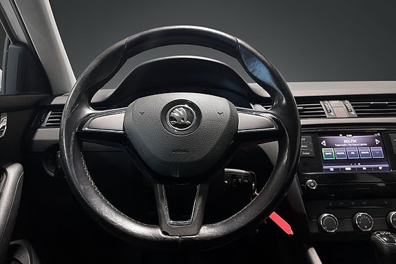 Skoda Octavia 12 of 17