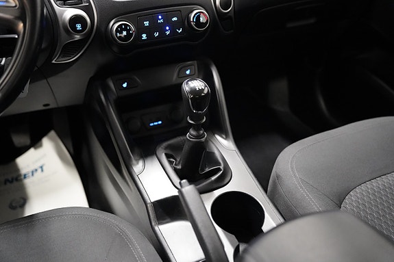 Hyundai ix35 12 of 17