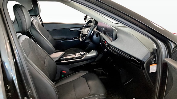 Kia EV6 3 of 24