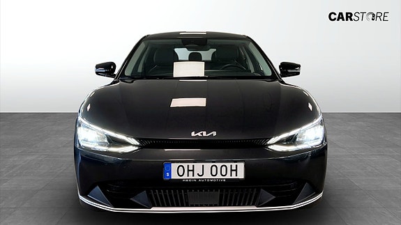 Kia EV6 8 of 24