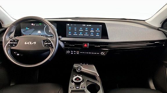 Kia EV6 4 of 24