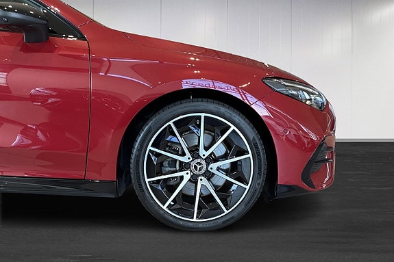 Mercedes-Benz CLA350 12 of 20
