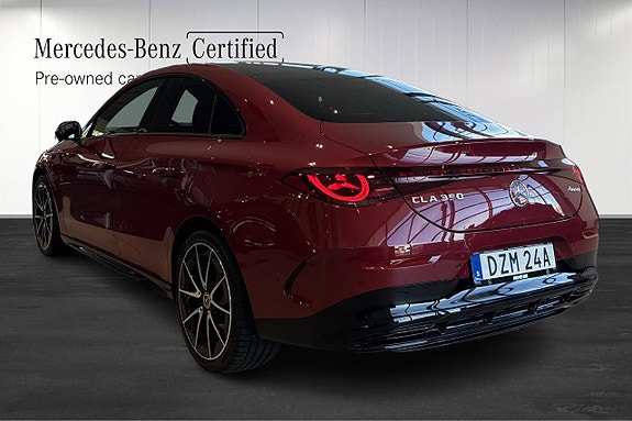 Mercedes-Benz CLA350 4 of 20