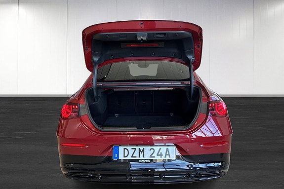 Mercedes-Benz CLA350 13 of 20