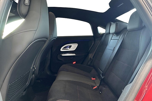 Mercedes-Benz CLA350 10 of 20