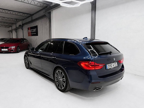BMW 520d 3 of 11