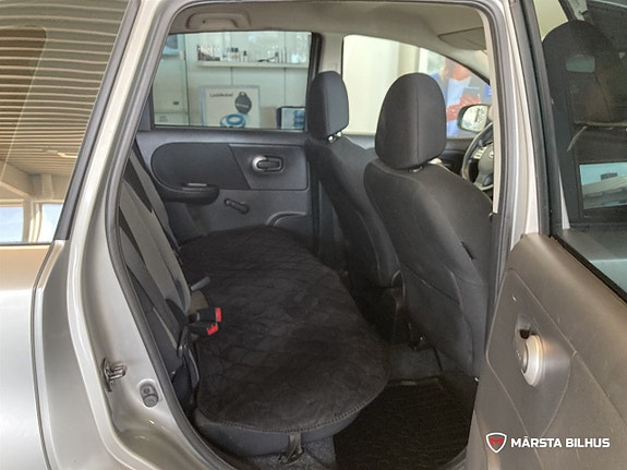 Nissan Note 9 of 14