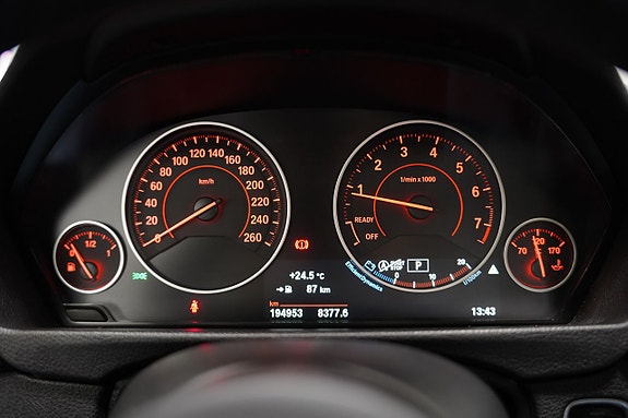 BMW 330i 15 of 27
