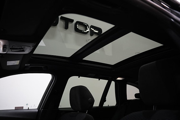 BMW 330i 10 of 27