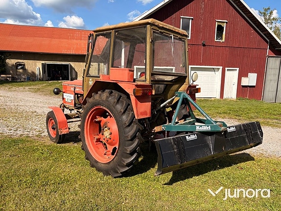 Traktor Zetor 4718 3 of 30