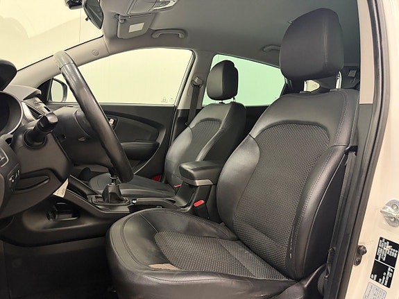 Hyundai ix35 13 of 22