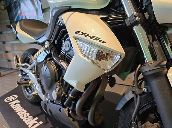 Kawasaki ER-6N ER-6n ABS 12 of 17