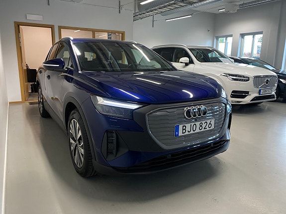Audi Q4 e-tron 3 of 20
