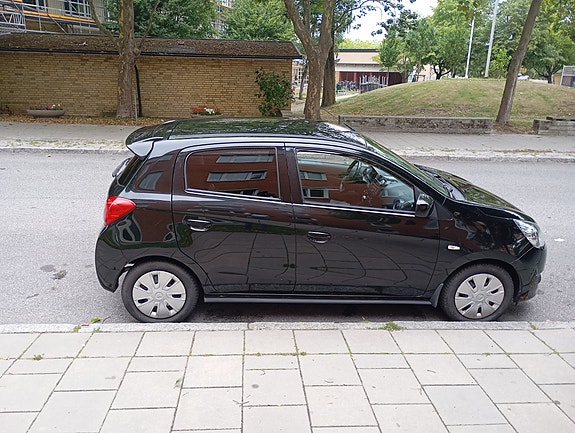 Mitsubishi Space Star 4 of 9