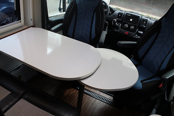 Adria Twin 640 SLX 7 of 17