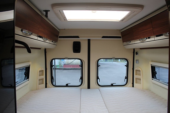 Adria Twin 640 SLX 9 of 17