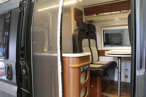 Adria Twin 640 SLX 5 of 17