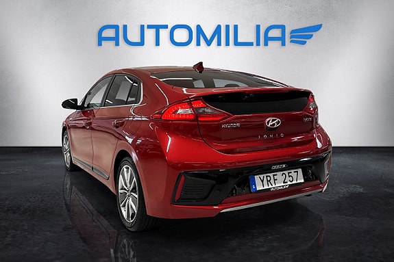 Hyundai IONIQ 16 of 20