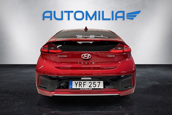 Hyundai IONIQ 17 of 20