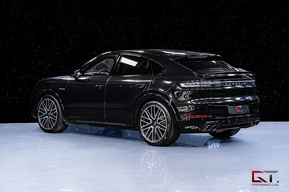 Porsche Cayenne 5 of 20
