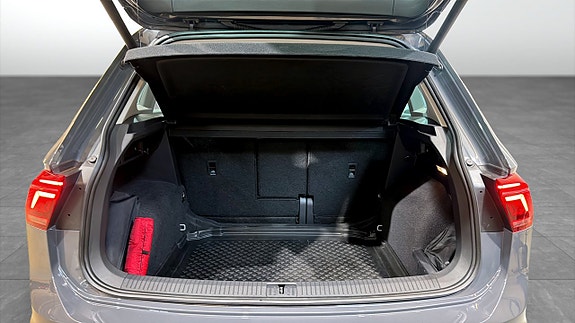 Volkswagen Tiguan 12 of 22