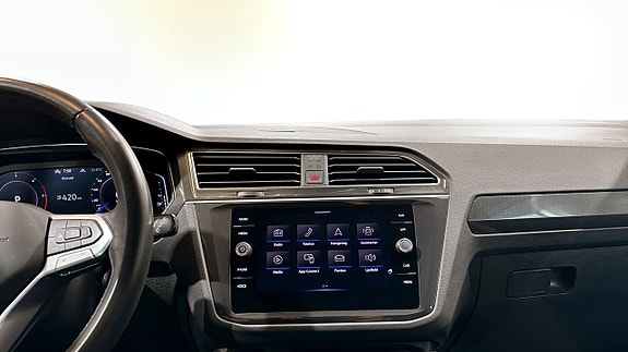 Volkswagen Tiguan 9 of 22