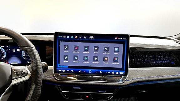 Volkswagen Passat 10 of 24