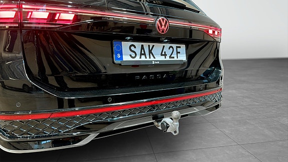 Volkswagen Passat 14 of 24