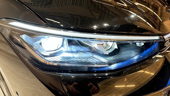 Volkswagen Passat 17 of 24