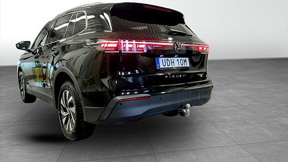 Volkswagen Tiguan 13 of 24