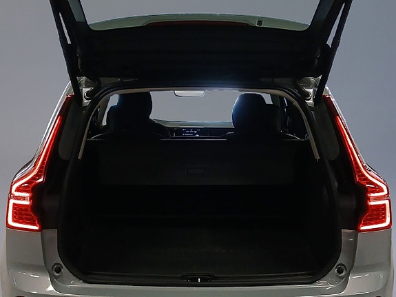 Volvo XC60 10 of 13