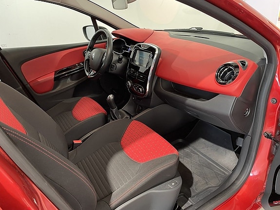 Renault Clio 9 of 19