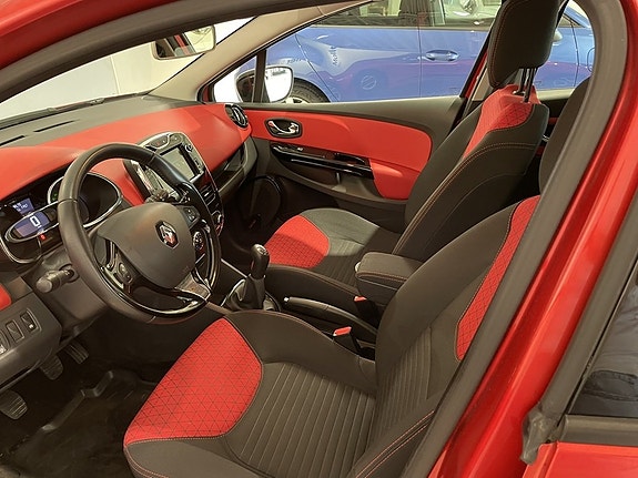 Renault Clio 13 of 19