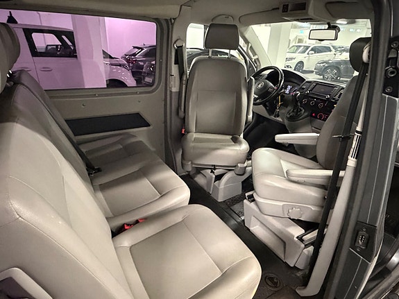 Volkswagen Transporter 10 of 18