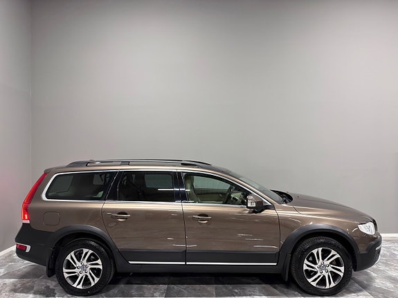 Volvo XC70 9 of 30