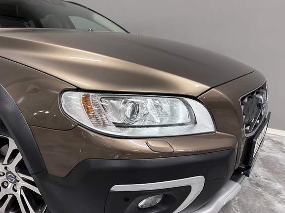 Volvo XC70 11 of 30